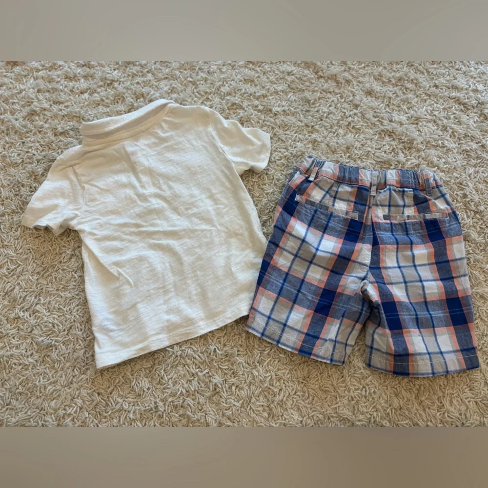 Boys 5T Outfit - Cream Polo and Plaid Shorts Set - Picture 7 of 7